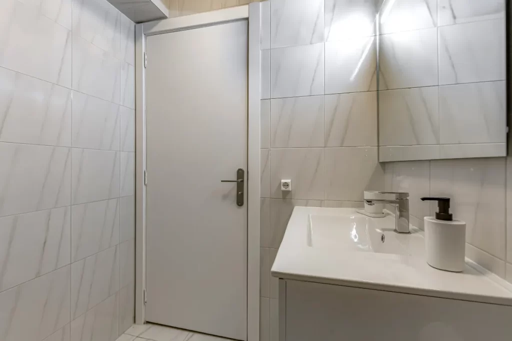 Apartment 2 - Baño con ducha