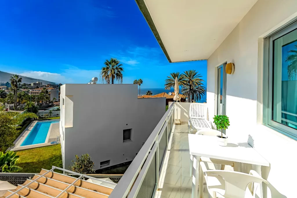 Apartment 4 - Balcón